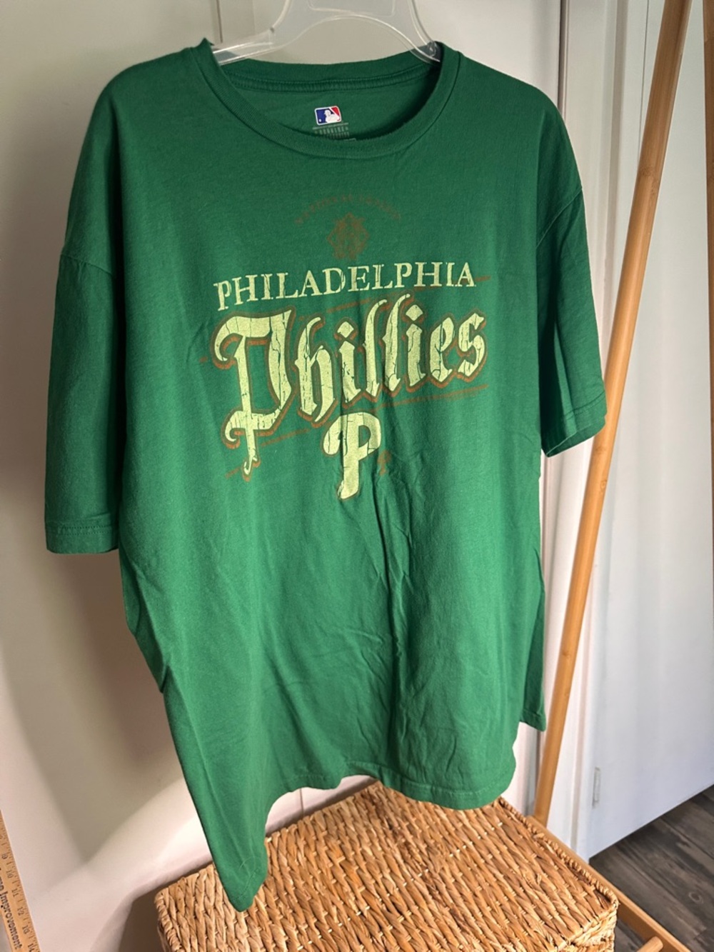Majestic Philadelphia Phillies Green Logo Tee